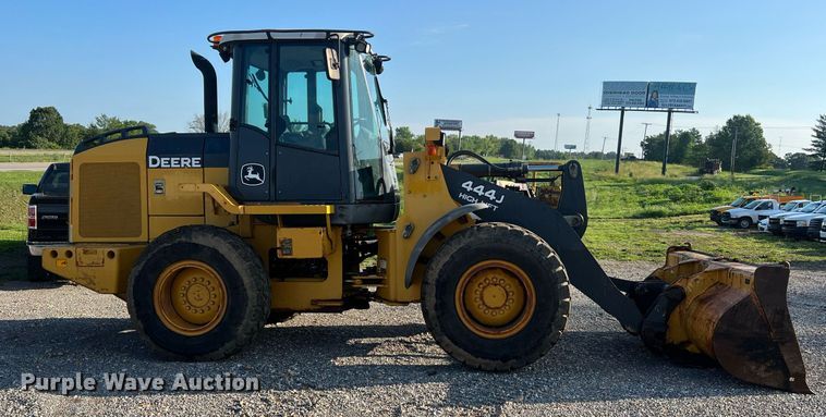 image for item NA9084 2006 John Deere 444J  high lift wheel loader
