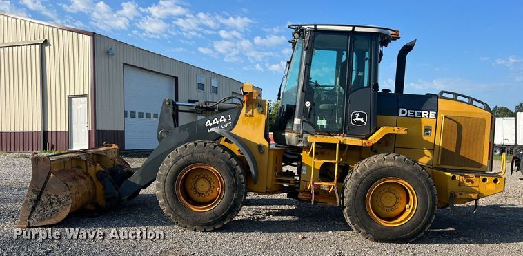 image for item NA9084 2006 John Deere 444J  high lift wheel loader