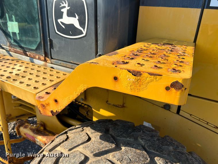image for item NA9084 2006 John Deere 444J  high lift wheel loader