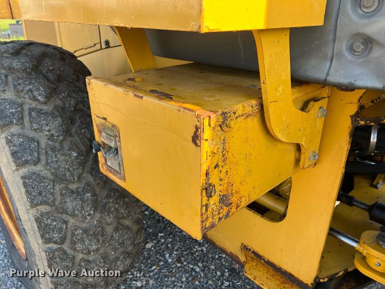 image for item NA9084 2006 John Deere 444J  high lift wheel loader