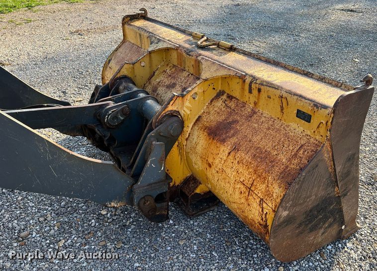 image for item NA9084 2006 John Deere 444J  high lift wheel loader