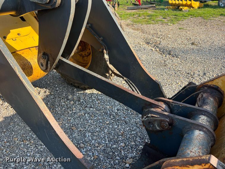 image for item NA9084 2006 John Deere 444J  high lift wheel loader