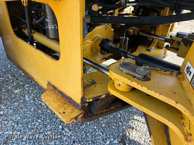 image for item NA9084 2006 John Deere 444J  high lift wheel loader