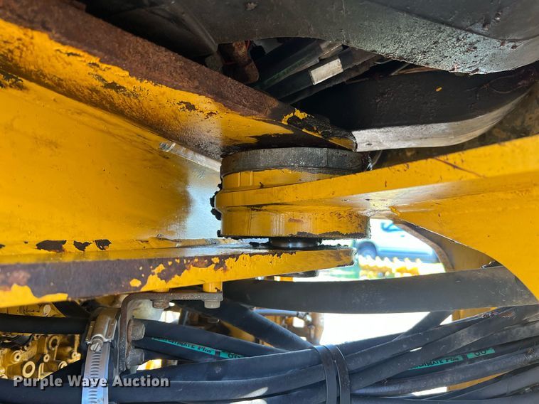 image for item NA9084 2006 John Deere 444J  high lift wheel loader