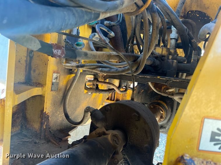 image for item NA9084 2006 John Deere 444J  high lift wheel loader