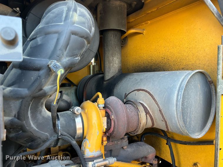 image for item NA9084 2006 John Deere 444J  high lift wheel loader