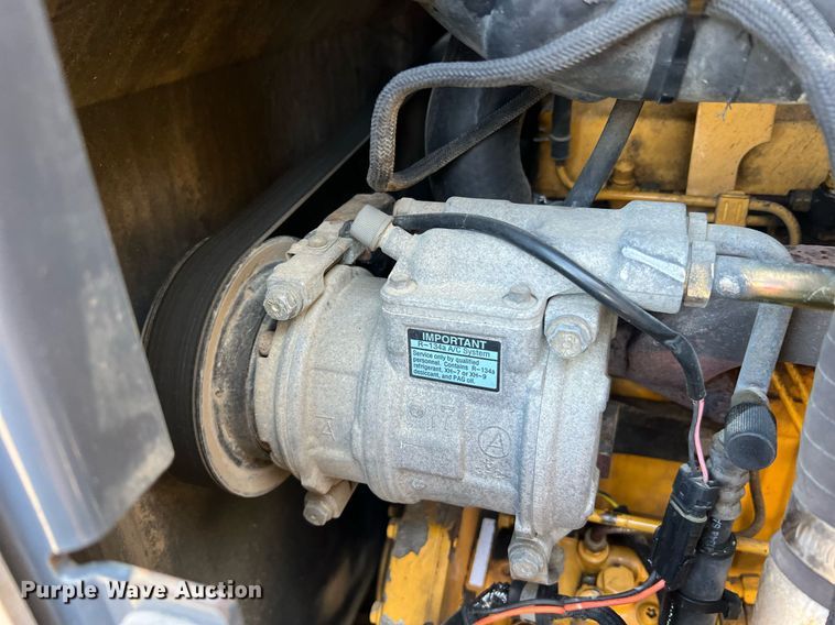 image for item NA9084 2006 John Deere 444J  high lift wheel loader