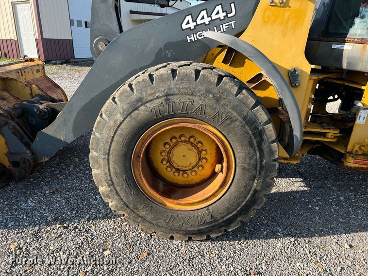 image for item NA9084 2006 John Deere 444J  high lift wheel loader