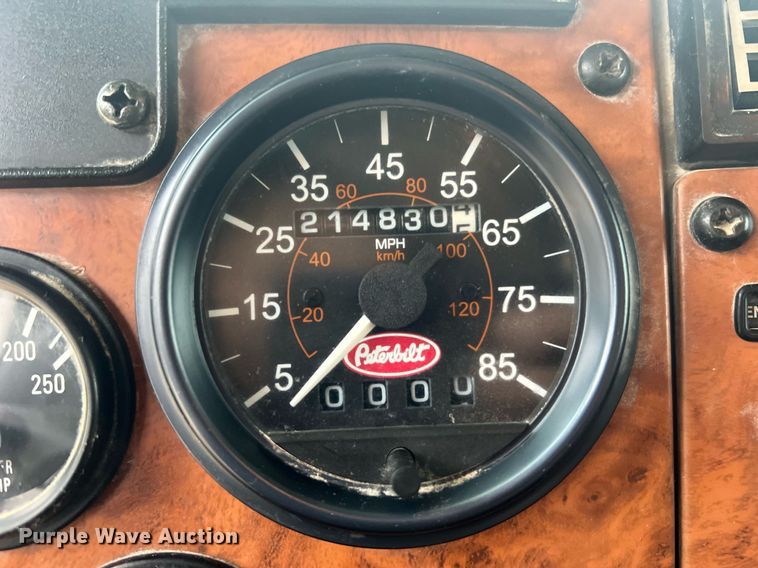 image for item NI9020 2007 Peterbilt 335  dump truck