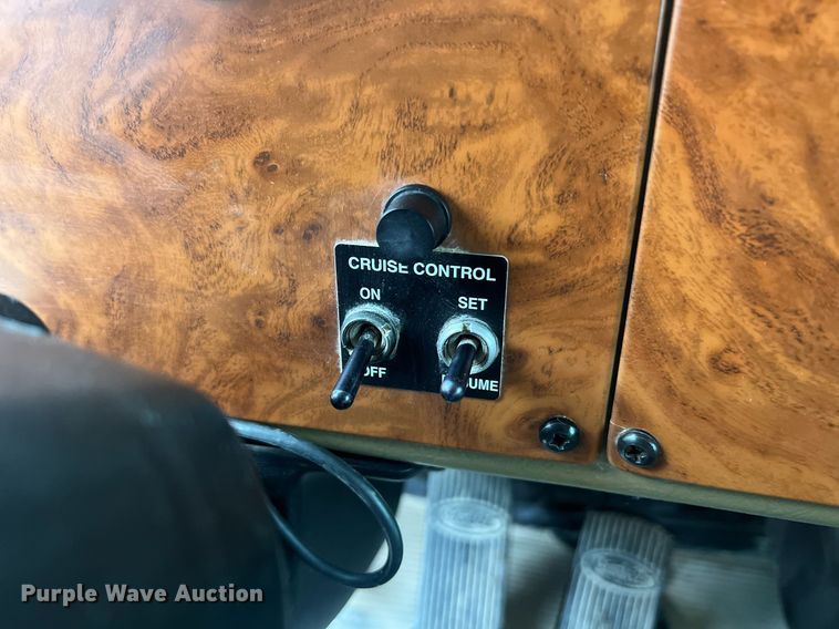 image for item NI9020 2007 Peterbilt 335  dump truck