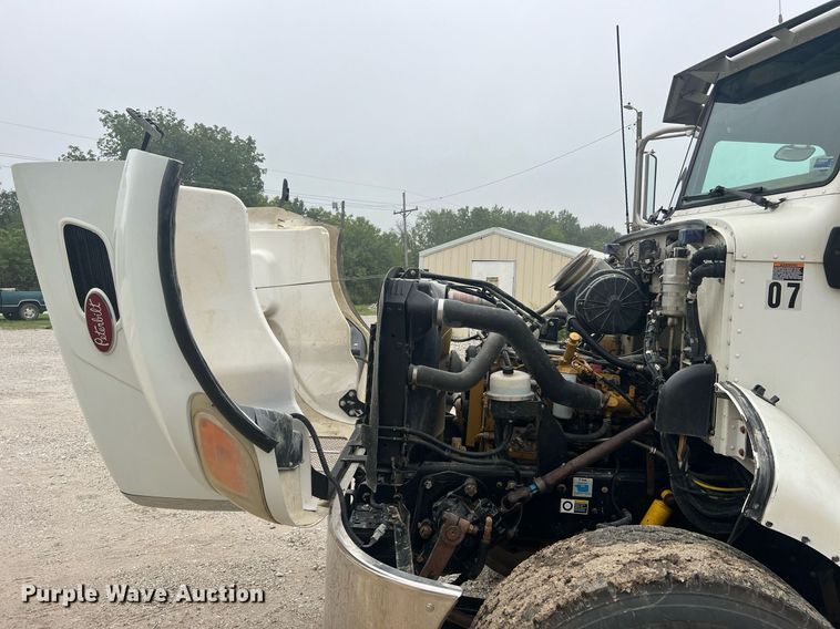 image for item NI9020 2007 Peterbilt 335  dump truck