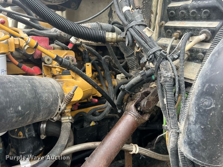 image for item NI9020 2007 Peterbilt 335  dump truck