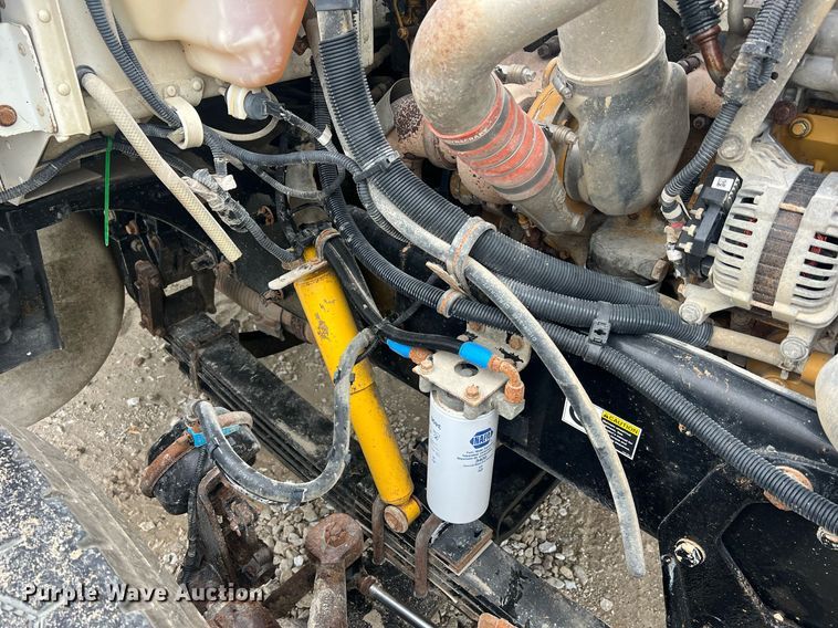 image for item NI9020 2007 Peterbilt 335  dump truck