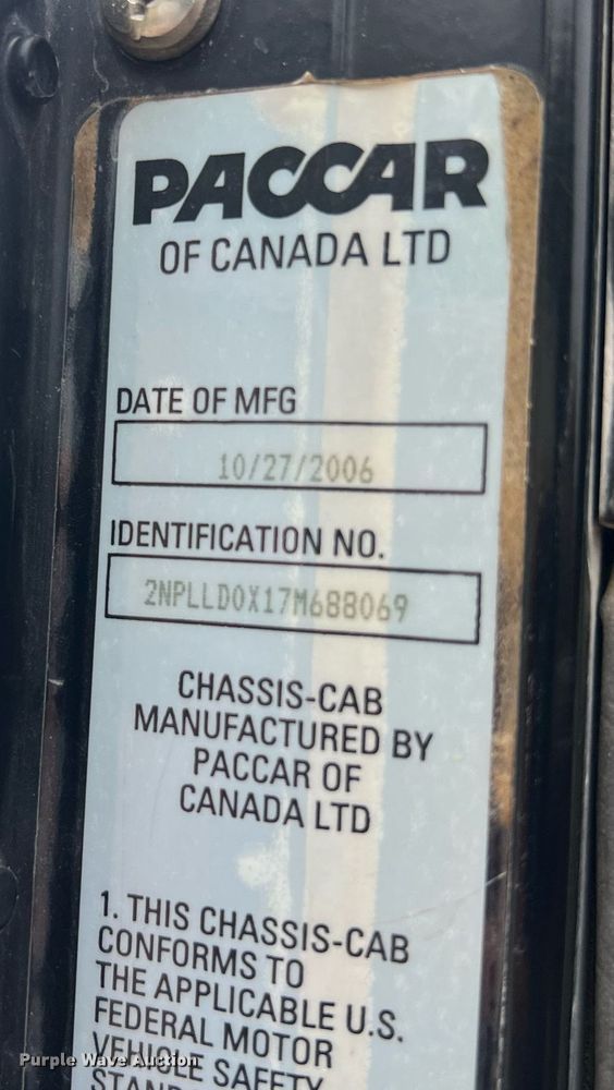 image for item NI9020 2007 Peterbilt 335  dump truck