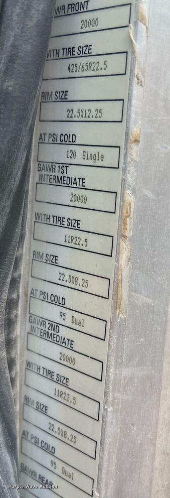 image for item NI9020 2007 Peterbilt 335  dump truck