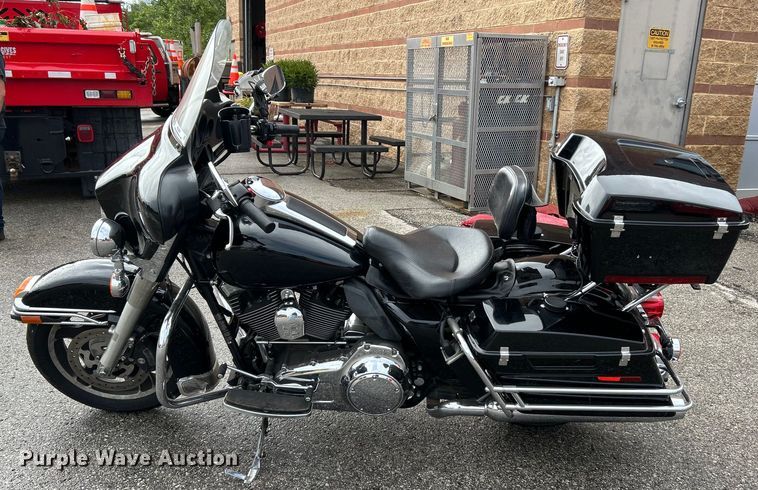 image for item NL9399 2009 Harley Davidson Electra Glide FLHTP Police  motorcycle