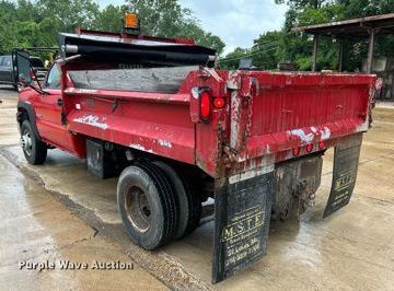 image for item NL9401 2003 Chevrolet Silverado 3500  dump bed pickup truck