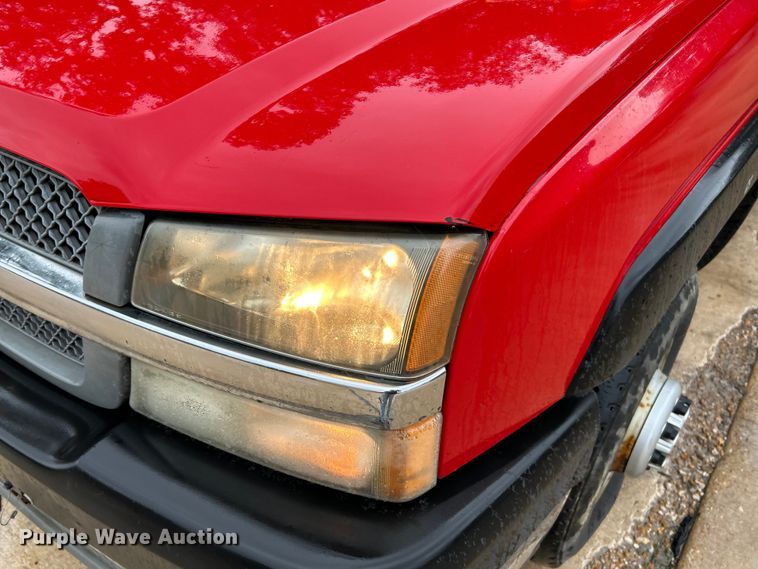 image for item NL9401 2003 Chevrolet Silverado 3500  dump bed pickup truck