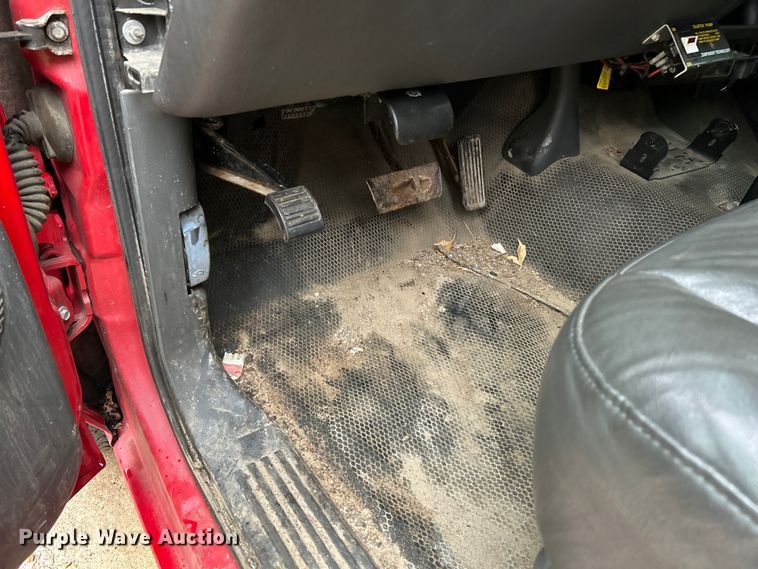 image for item NL9401 2003 Chevrolet Silverado 3500  dump bed pickup truck