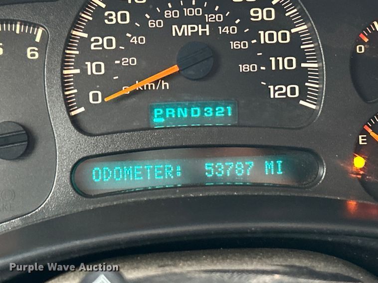 image for item NL9401 2003 Chevrolet Silverado 3500  dump bed pickup truck