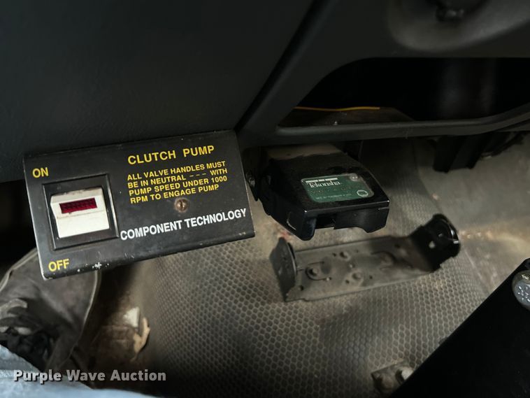 image for item NL9401 2003 Chevrolet Silverado 3500  dump bed pickup truck