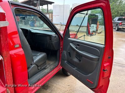 image for item NL9401 2003 Chevrolet Silverado 3500  dump bed pickup truck