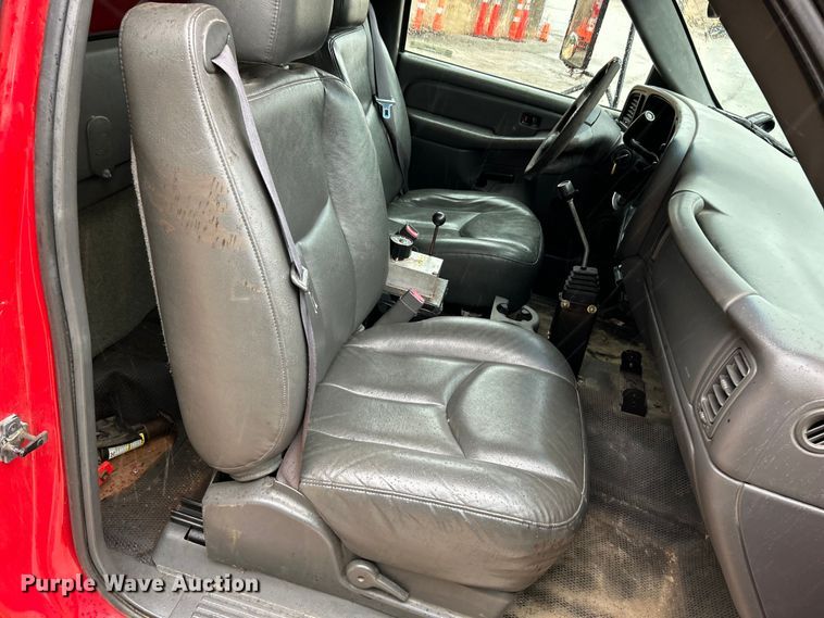 image for item NL9401 2003 Chevrolet Silverado 3500  dump bed pickup truck