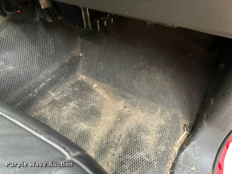 image for item NL9401 2003 Chevrolet Silverado 3500  dump bed pickup truck