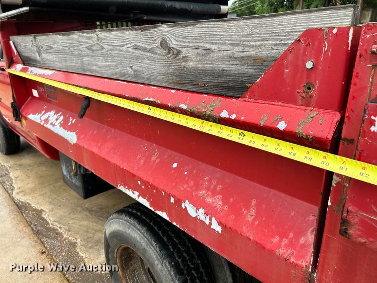 image for item NL9401 2003 Chevrolet Silverado 3500  dump bed pickup truck