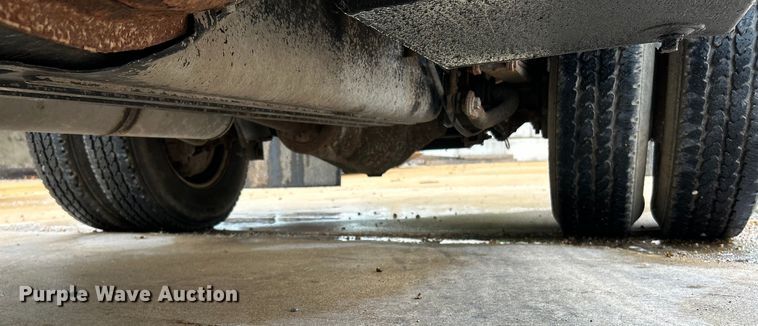 image for item NL9401 2003 Chevrolet Silverado 3500  dump bed pickup truck