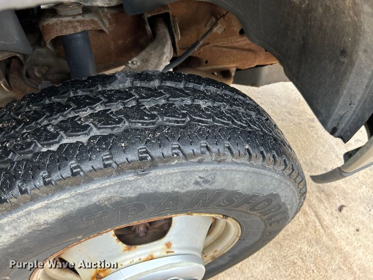 image for item NL9401 2003 Chevrolet Silverado 3500  dump bed pickup truck