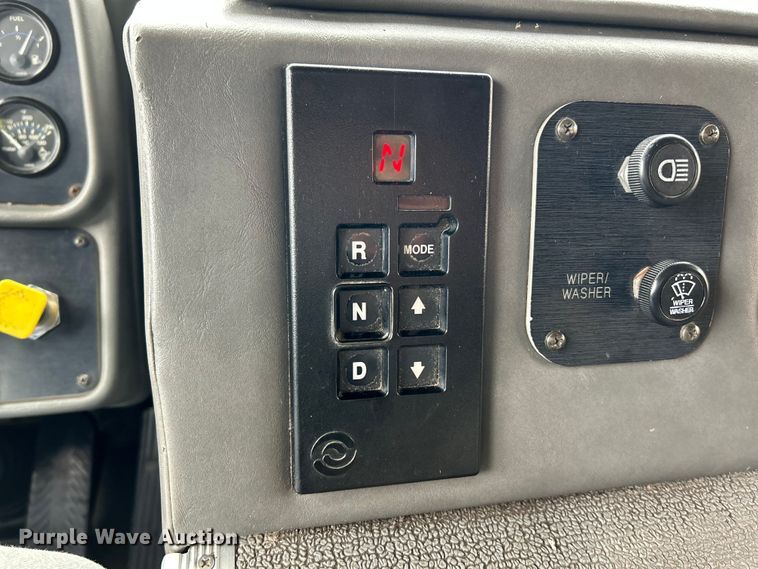 image for item NL9442 1998 Spartan Advantage  pumper fire truck