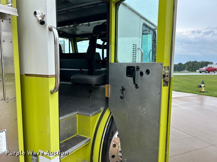 image for item NL9442 1998 Spartan Advantage  pumper fire truck