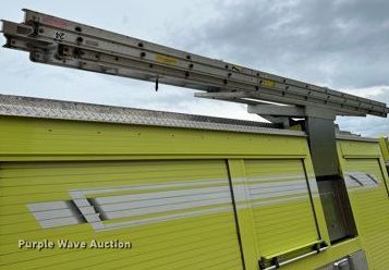 image for item NL9442 1998 Spartan Advantage  pumper fire truck