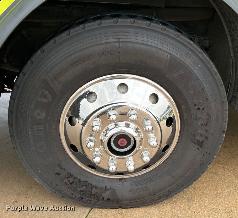 image for item NL9442 1998 Spartan Advantage  pumper fire truck