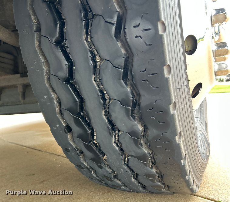 image for item NL9442 1998 Spartan Advantage  pumper fire truck