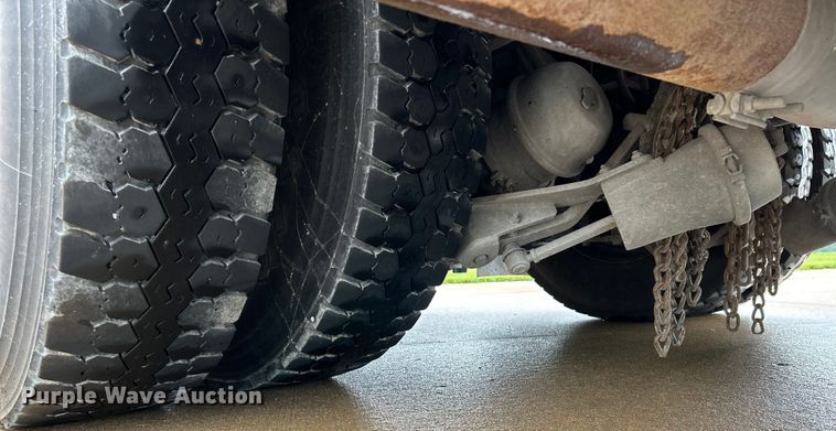 image for item NL9442 1998 Spartan Advantage  pumper fire truck