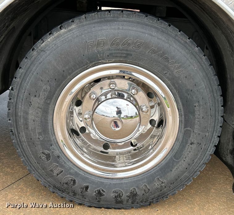 image for item NL9442 1998 Spartan Advantage  pumper fire truck