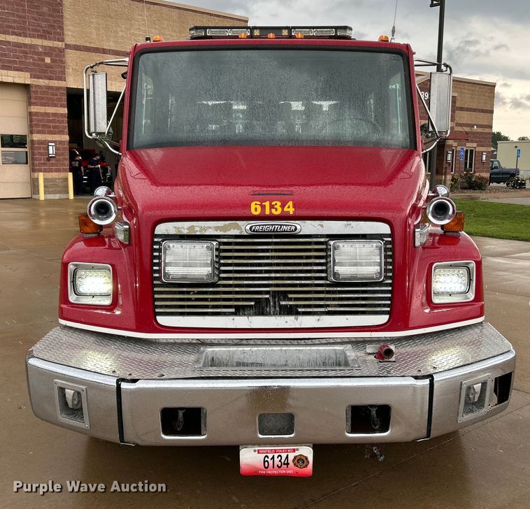 image for item NL9443 1997 Freightliner FL70  pumper fire truck