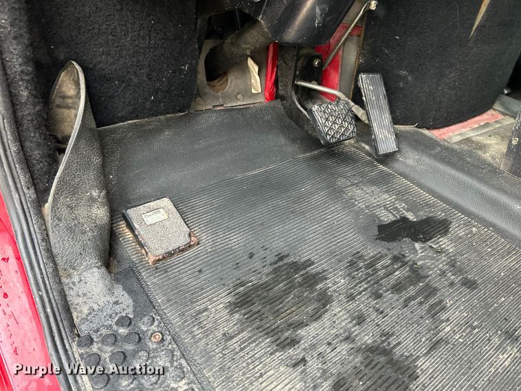 image for item NL9443 1997 Freightliner FL70  pumper fire truck