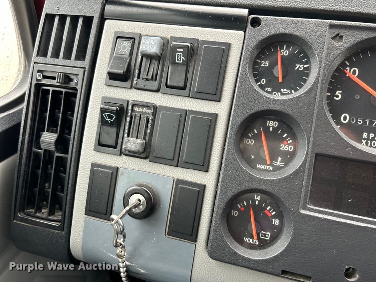 image for item NL9443 1997 Freightliner FL70  pumper fire truck