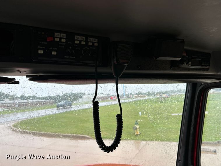 image for item NL9443 1997 Freightliner FL70  pumper fire truck