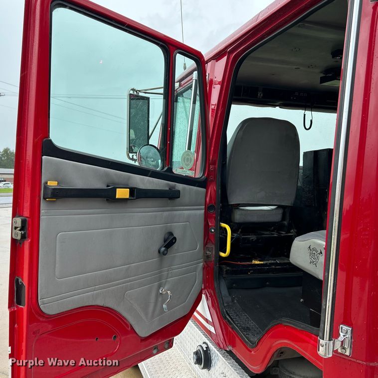 image for item NL9443 1997 Freightliner FL70  pumper fire truck