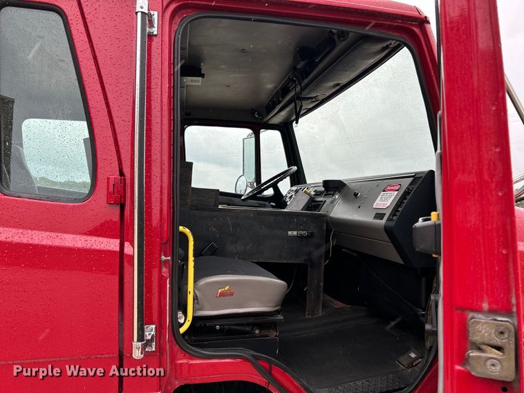 image for item NL9443 1997 Freightliner FL70  pumper fire truck