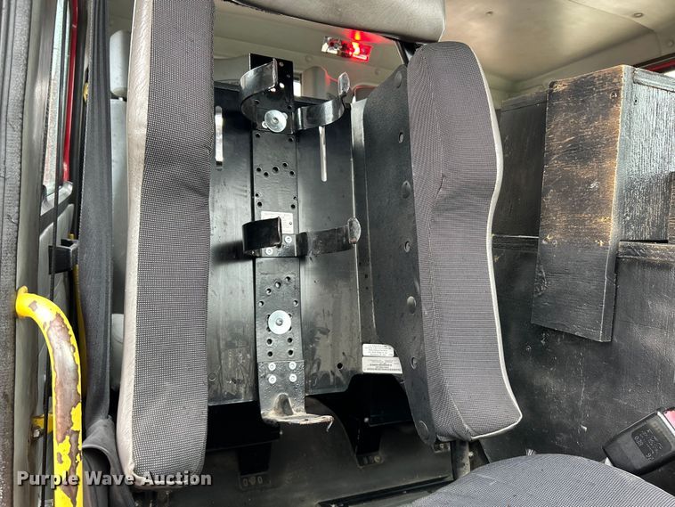 image for item NL9443 1997 Freightliner FL70  pumper fire truck