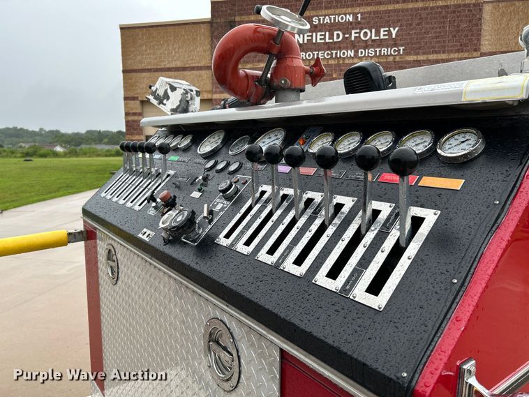 image for item NL9443 1997 Freightliner FL70  pumper fire truck