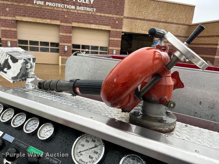 image for item NL9443 1997 Freightliner FL70  pumper fire truck