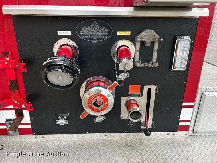 image for item NL9443 1997 Freightliner FL70  pumper fire truck