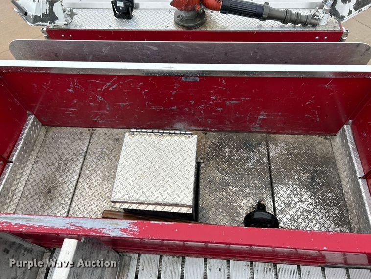 image for item NL9443 1997 Freightliner FL70  pumper fire truck