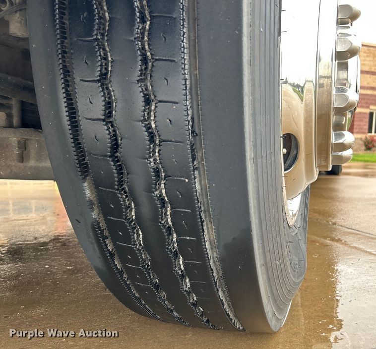 image for item NL9443 1997 Freightliner FL70  pumper fire truck